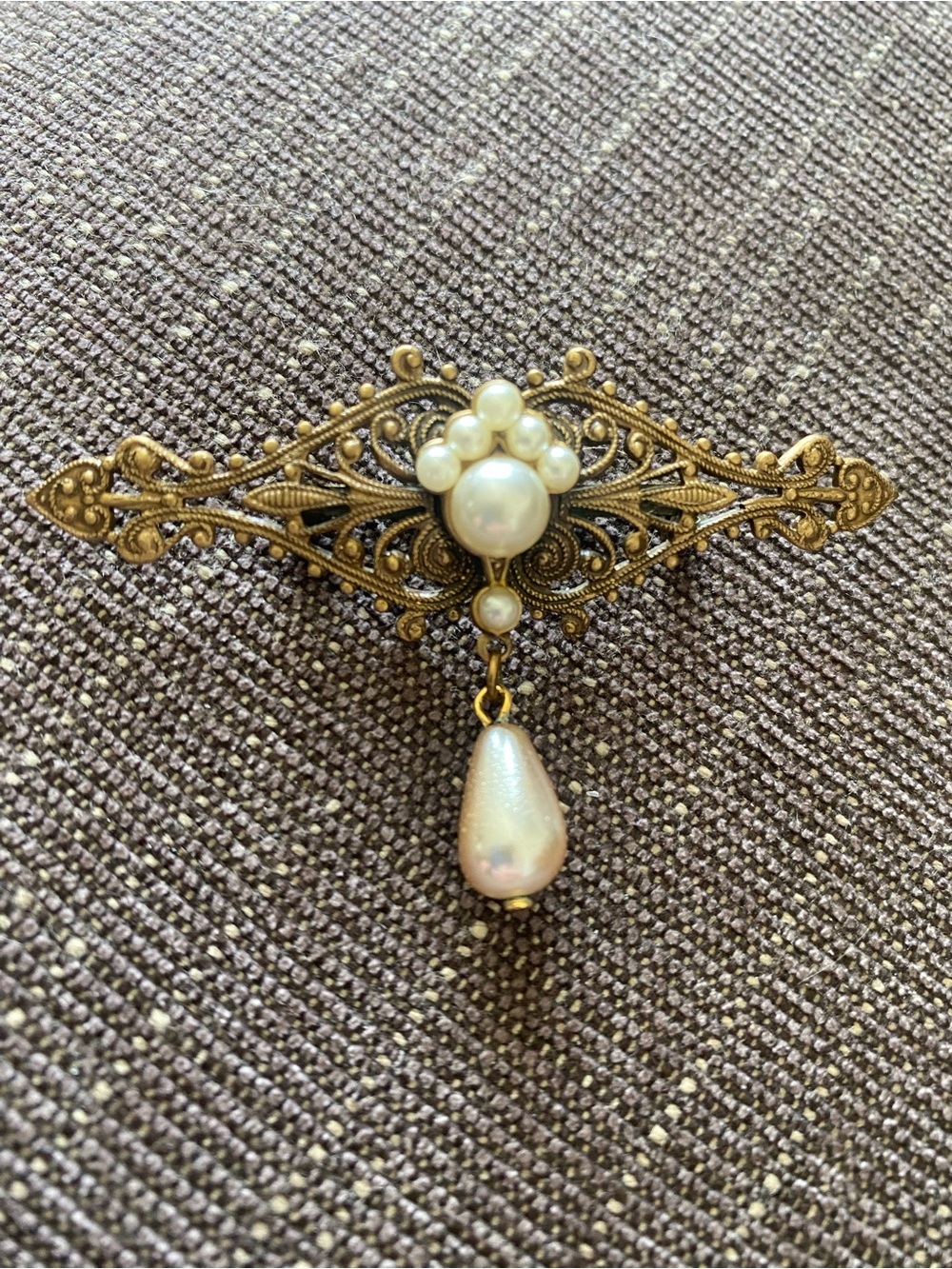 Vintage Victorian Style Filigree & Pearls Pearl Drop Brooch Gilded Brass Metal